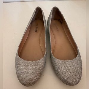 Spring ladies size 6.5 silver sparkle flats